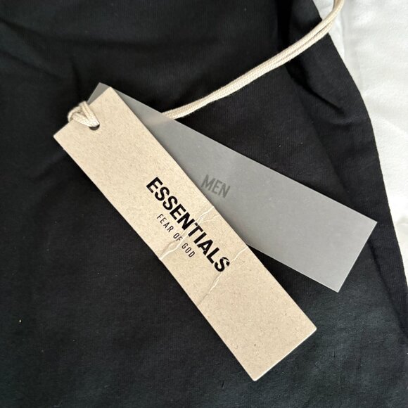 Fear of God Essentials T-Shirt Black Mens Size Large New - Picture 5 of 5